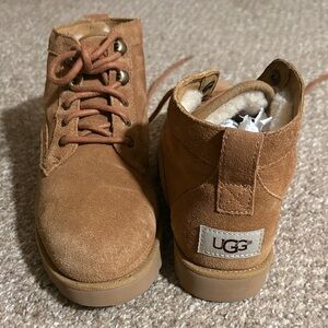 UGG Chestnut suede lace up boots. Women’s size 6.